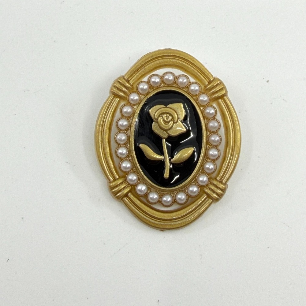 Gold Tone Rose Cameo Brooch Faux Pearl Border Statement Pin Romantic Accessory